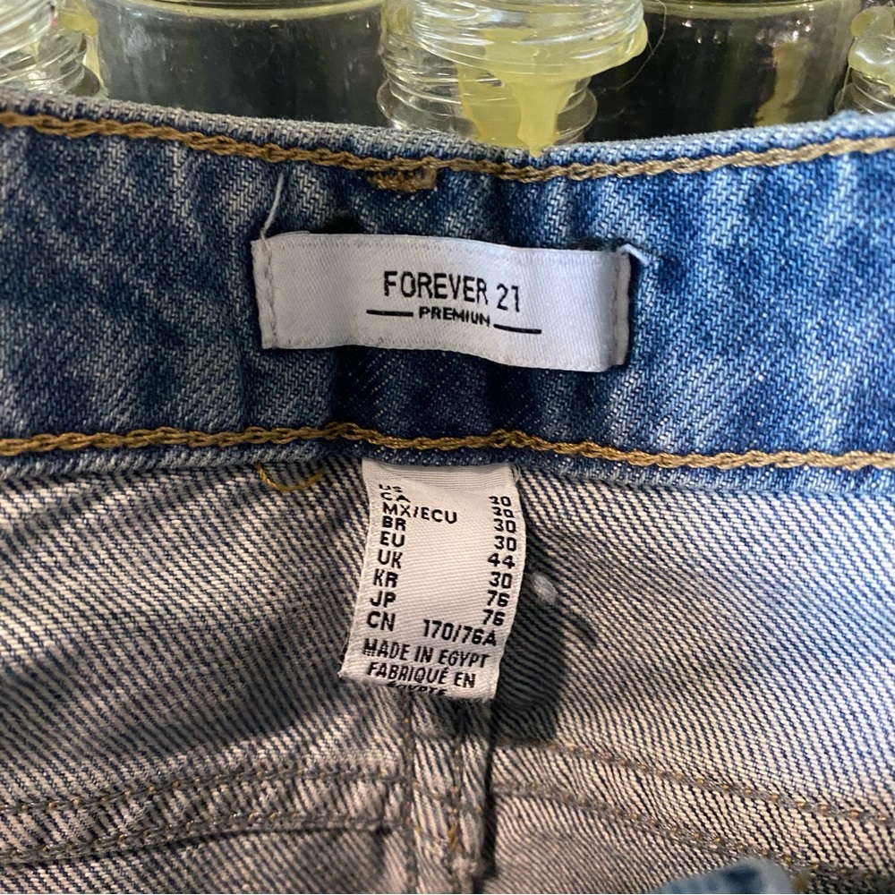 Distressed Shorts - Picture 2 of 3
